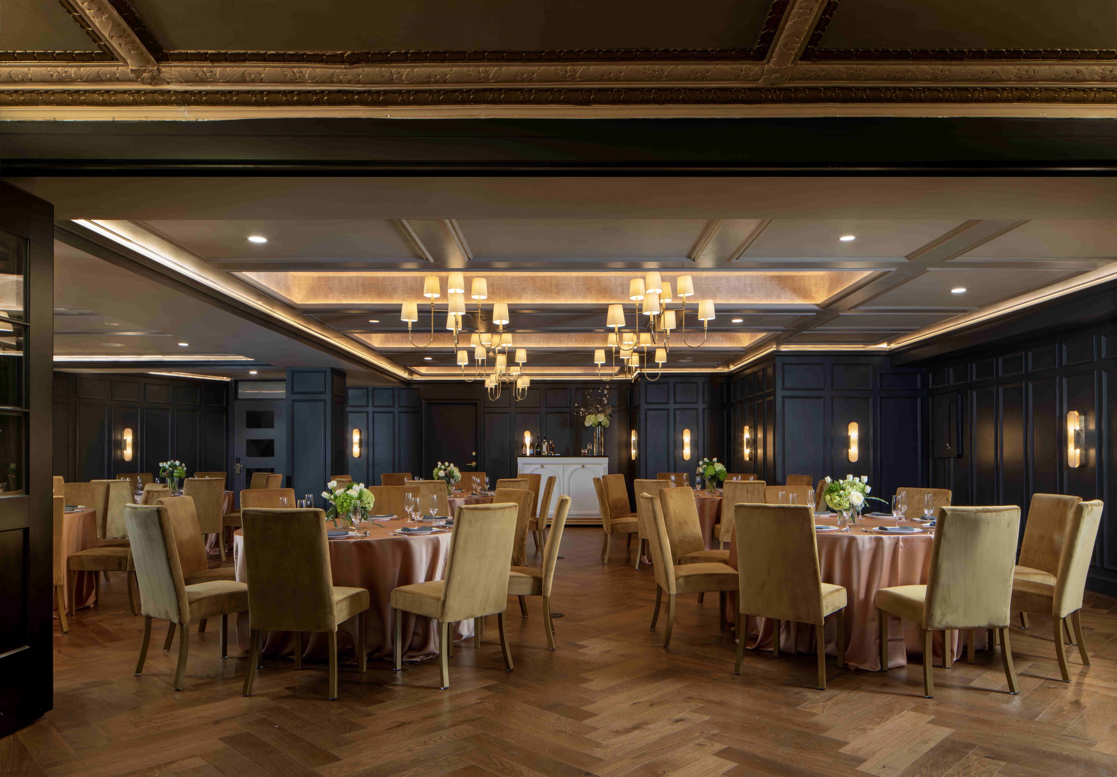 Espacio gastronómico acondicionado para reuniones privadas